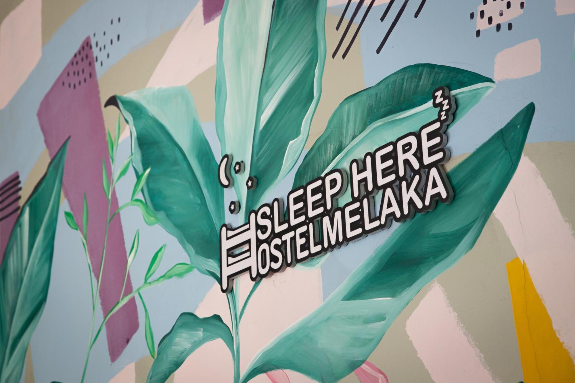 Sleep Here Hostel, Melaka Exterior photo